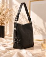 ⁦One bag, many looks⁩ - الصورة ⁦2⁩