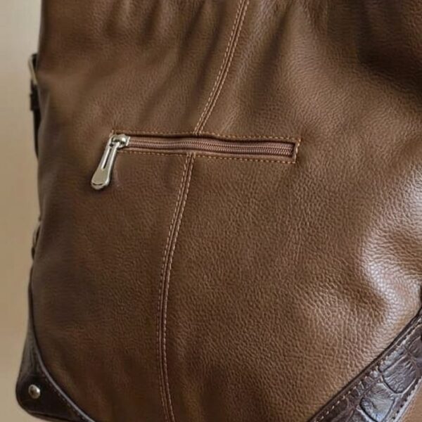 Take your daily essentials with you in a stylish bag