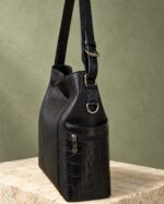 ⁦Genuine leather shoulder bag⁩ - الصورة ⁦2⁩