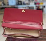 ⁦Original Michael kors Crossbody small bag Burgundy color⁩ - الصورة ⁦3⁩