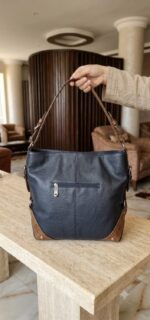 ⁦Every day has its errands, and your bag should keep up with it⁩ - الصورة ⁦2⁩