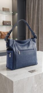 ⁦Women's Leather Shoulder Bag⁩ - الصورة ⁦3⁩